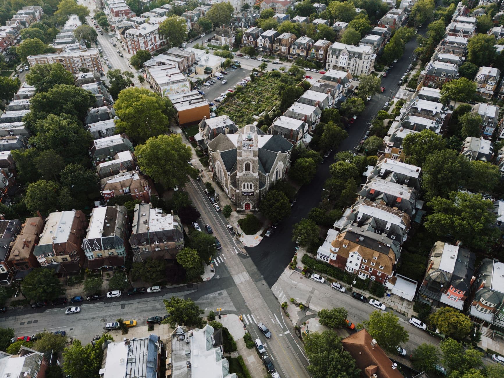 Aerial view of a Philadelphia rowhome neighborhood
